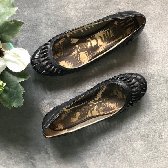 SAM EDELMAN Black Leather Twist Flats, Size 7 - Picture 1 of 7